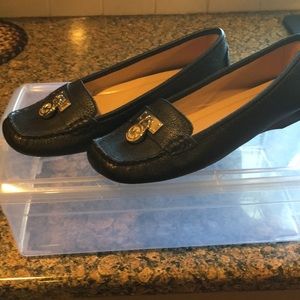 Michael Kors women’s black leather loafers.NWOT